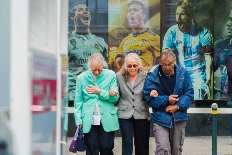 Everything Families Can Do With the Liferun Belle X Caregiver App: Location, Alerts, and More
