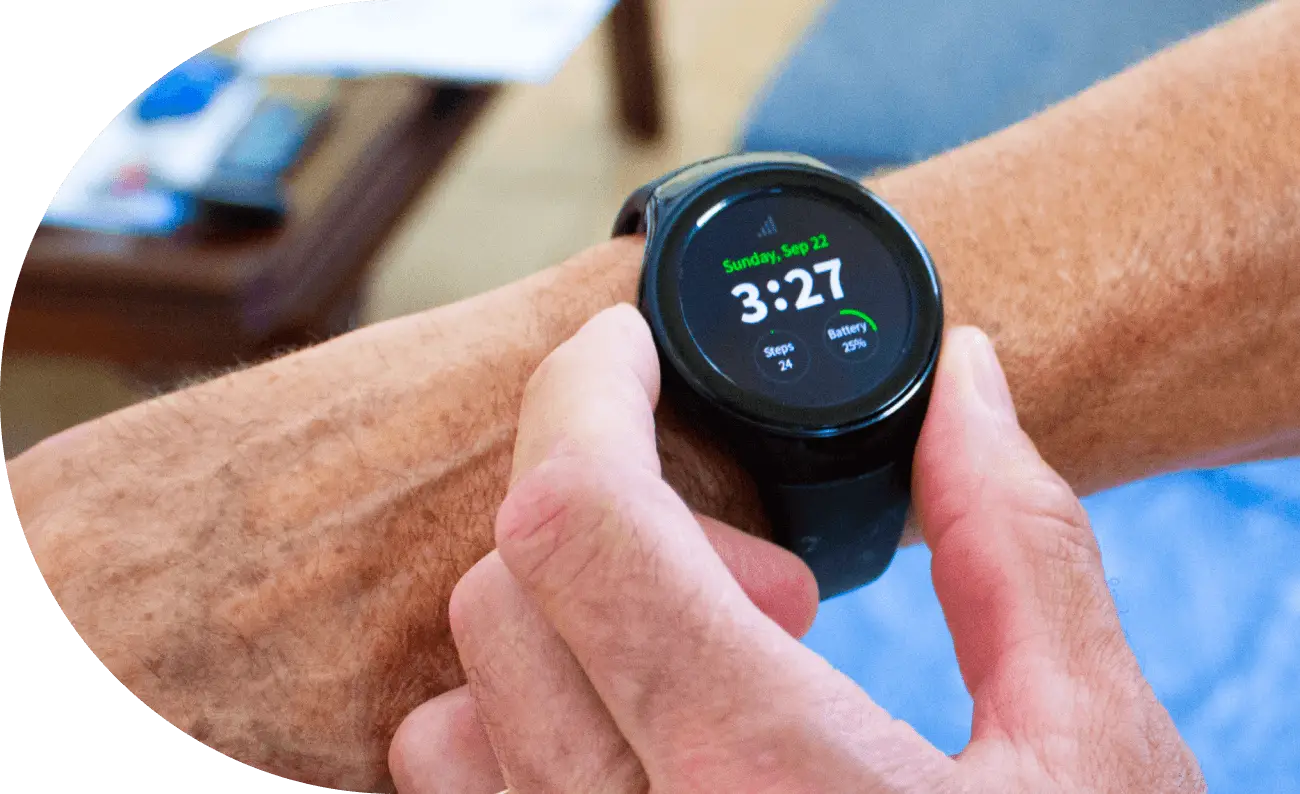 Medical Alert Watch vs. Smartwatch: How to Choose